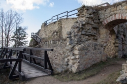 ZŘÍCENINA HRADU LUKOV 2017