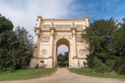 DIANIN CHRÁM - RENDEZVOUS - OKOLÍ VALTICE  2020