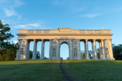 KOLONÁDA REISTNA - VÝCHOD SLUNCE 2020