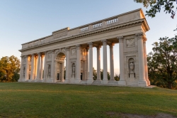 KOLONÁDA REISTNA - VÝCHOD SLUNCE 2020